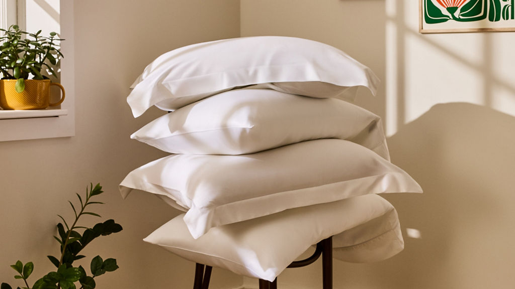 pile of pillows