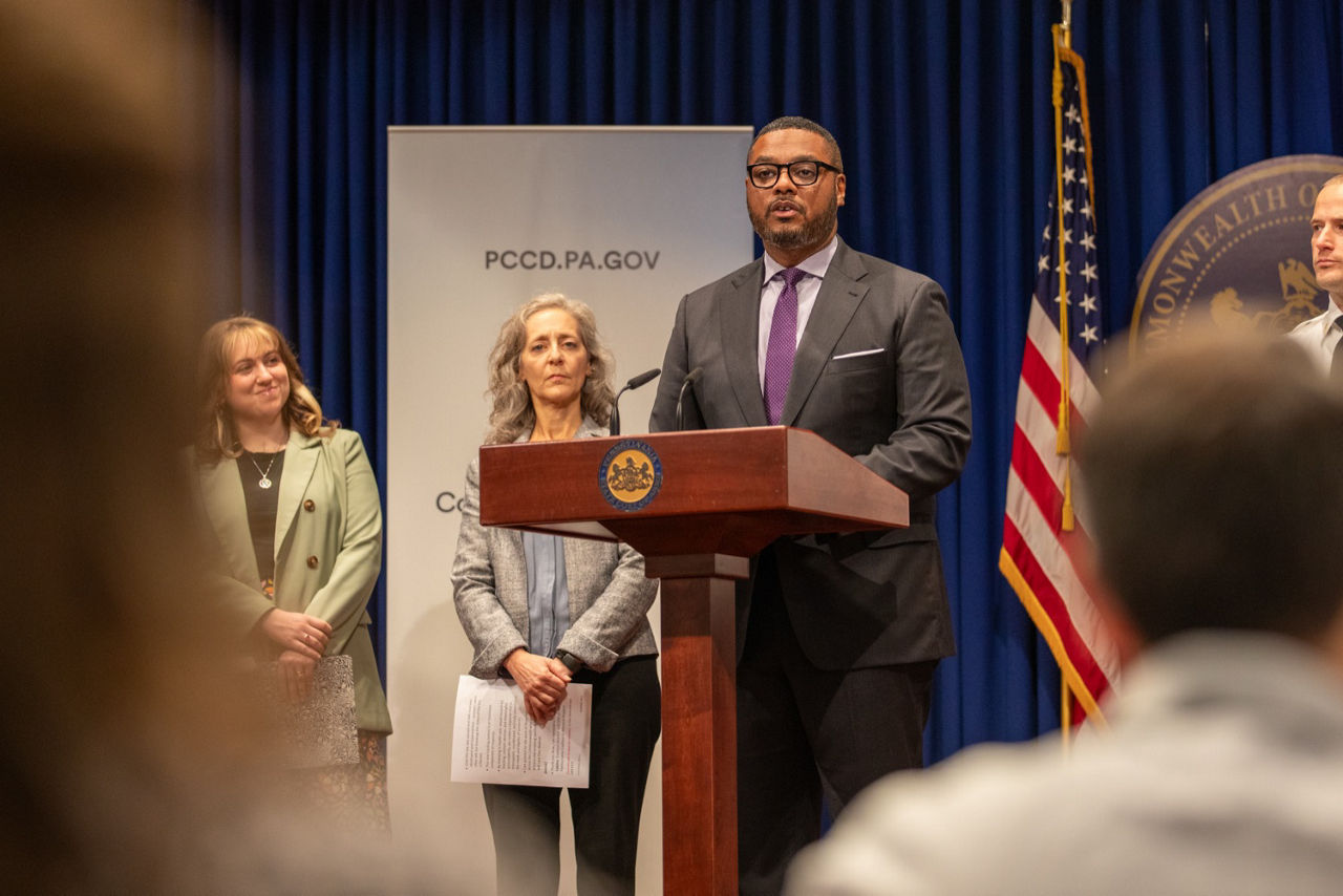 Lieutenant Governor Austin Davis joined state and local officials to highlight Pennsylvania’s progress in implementing the Commonwealth’s first statewide sexual assault evidence tracking system which is improving transparency, accountability, and support for survivors.
