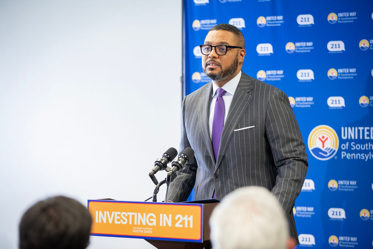 Pittsburgh, PA.  Lt. Gov. Austin Davis speaks during Monday’s press conference.  The Lt. Governor highlights important investments in 211 services in the 2026-27 Shapiro-Davis budget proposal. Pennsylvanians can call 211 or visit www.pa211.org to be connected with various local resources, including food assistance, counseling services, health care, housing and utility payment assistance, disaster recovery, employment and education services, veterans services and more. In 2024, PA 211 had more than 200,000 calls, texts and chats, leading to nearly 700,000 referrals for resources and services.  This proposed budget’s investments seek to enhance 211 services so Pennsylvanians can continue to access this critical resource. February 9, 2026.