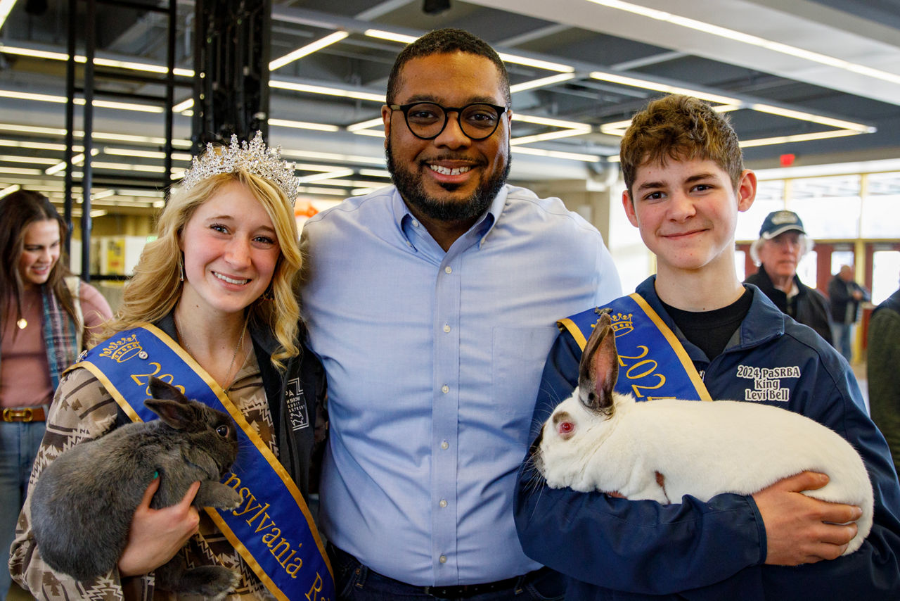 LG Austin Davis with youth and bunnies
