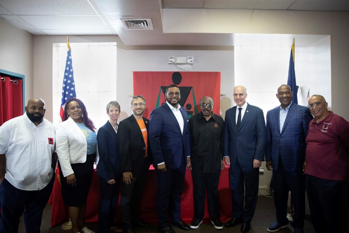 Lt. Governor Davis standing with a group of people. 