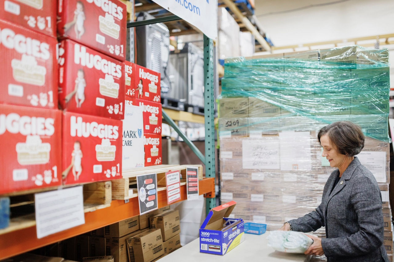 Secretary Arkoosh Visit Healthy Steps Diaper Bank