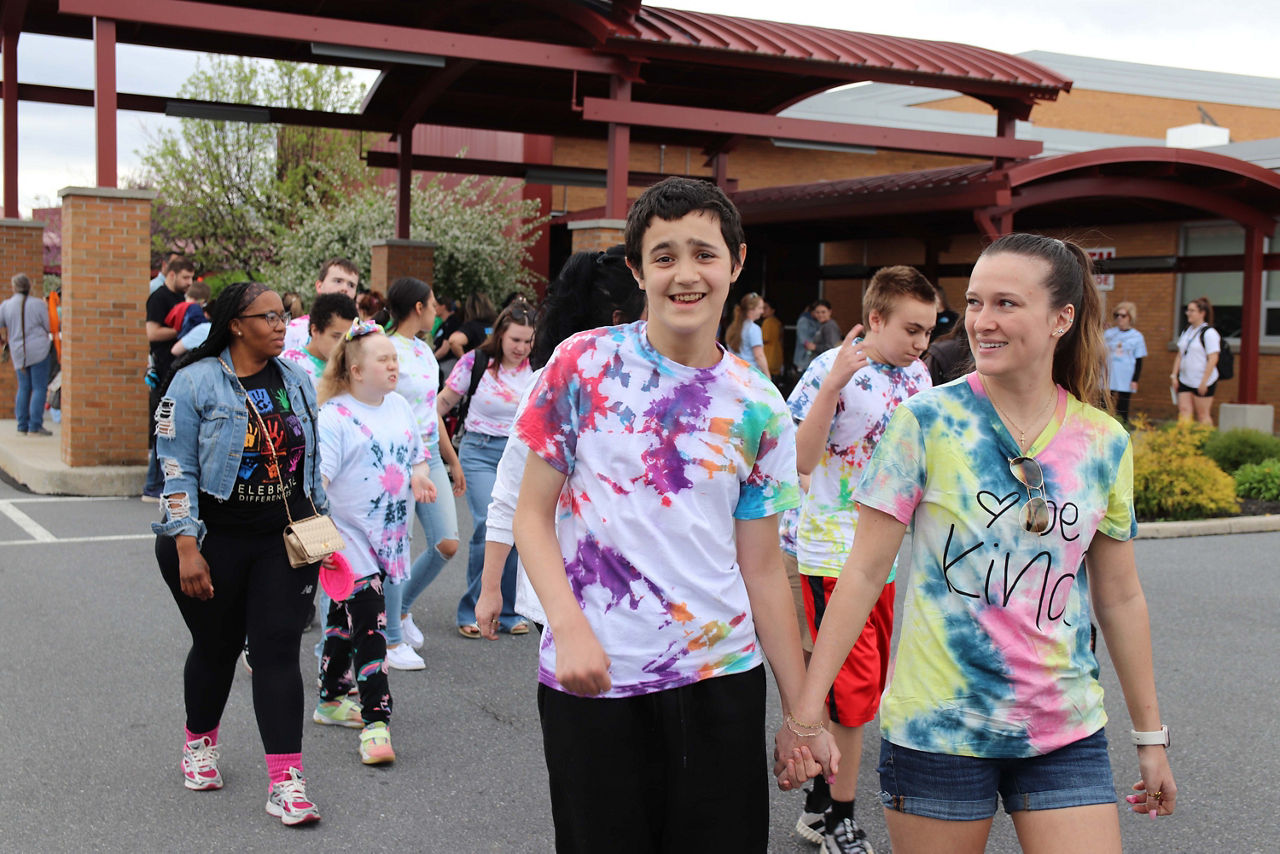 Walkers participate in CTI at HGAC Autism Walk 2026