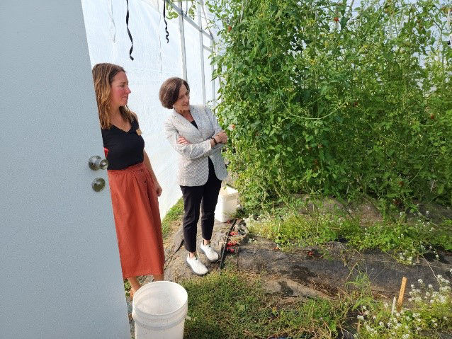 Secretary Arkoosh visits Lion’s Pantry and The Student Farm at Penn State