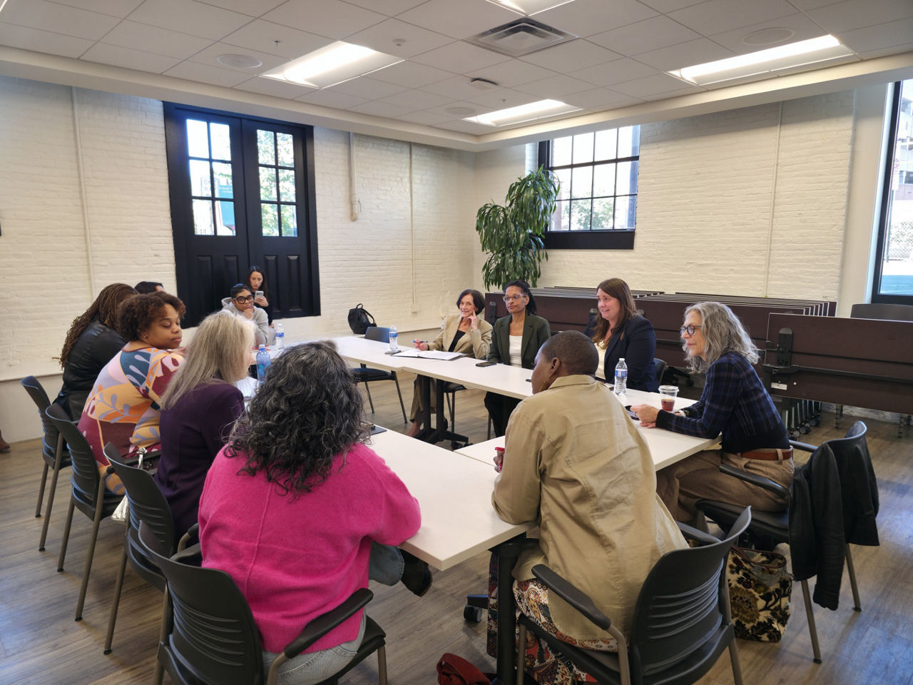 Pennsylvania departments of Human Services (PA DHS), Health (DOH), Labor & Industry (L&I) and Patients R Waiting host a roundtable