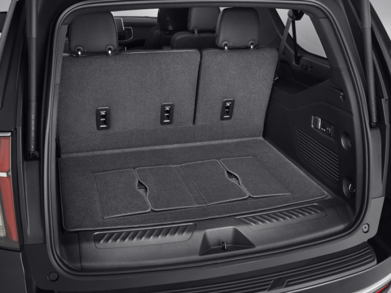 Chevy Suburban vs GMC Yukon XL Highland MI Feldman Chevy Highland