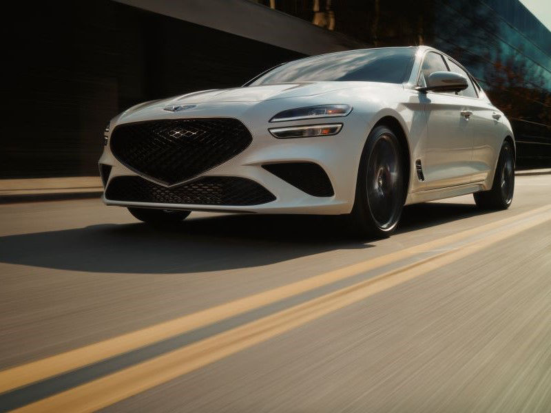 Genesis G70 