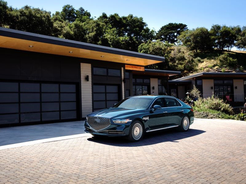 Genesis G90