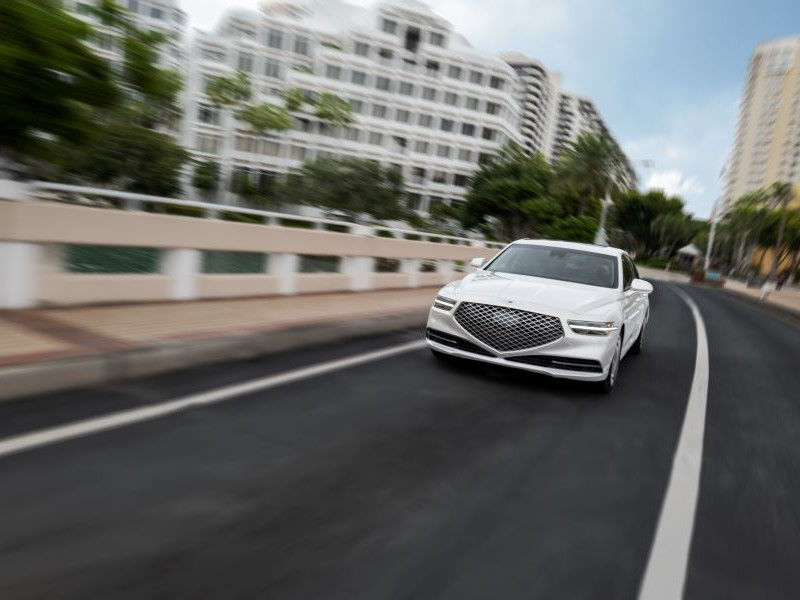Genesis G90