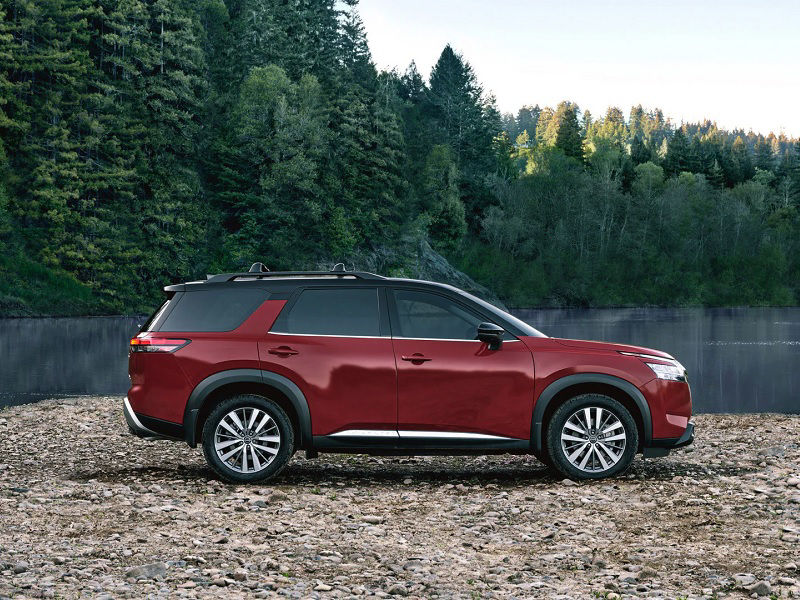 Nissan Pathfinder vs. Nissan Rogue Andy Mohr Avon Nissan