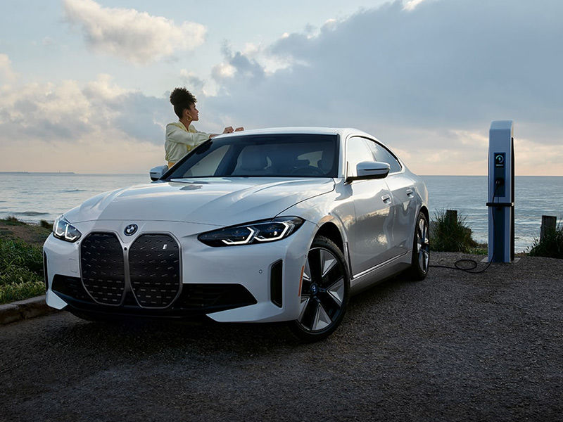 BMW i4