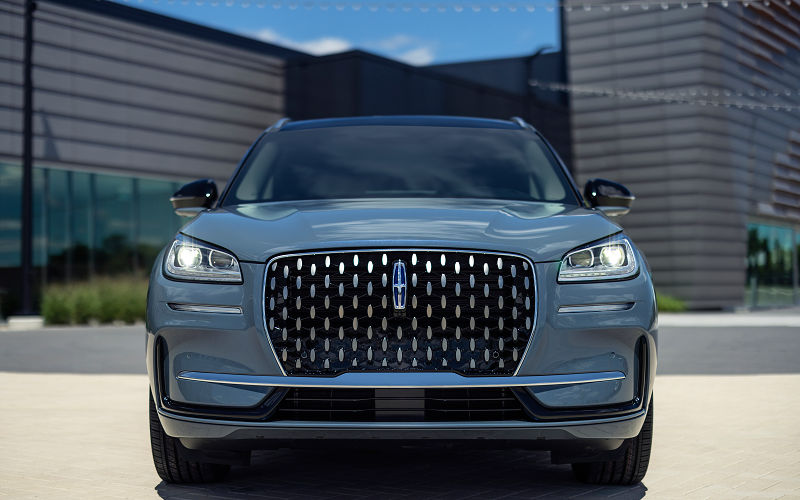 Lincoln Corsair vs. Genesis GV70 | Fred Beans Lincoln