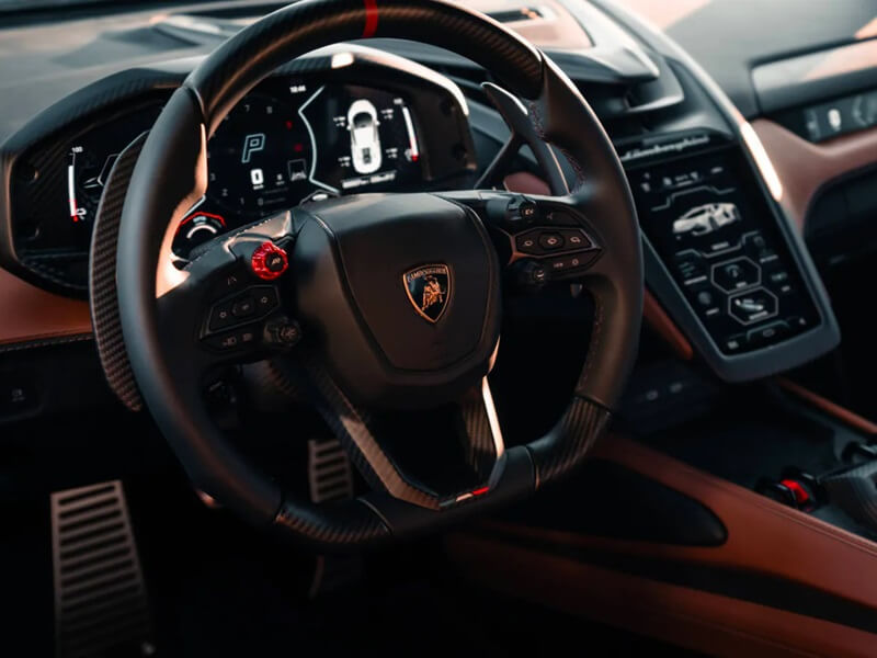 Lamborghini Revuelto