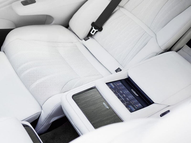 Lexus LS