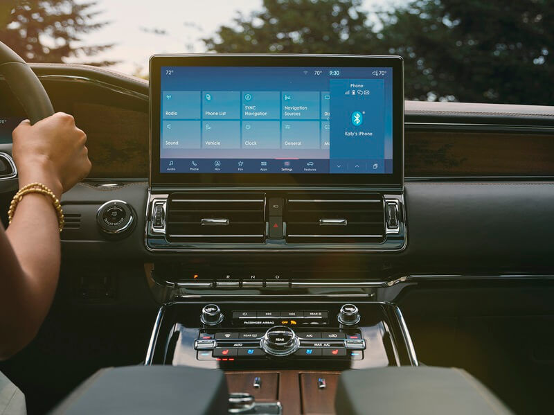 Lincoln Navigator Black Label