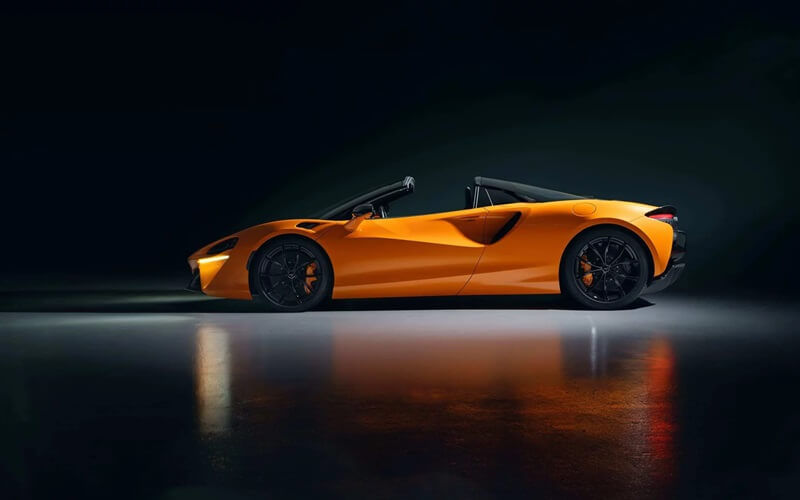 McLaren Artura Spider 