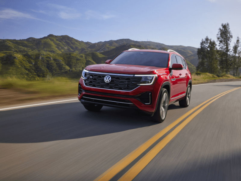 Volkswagen Atlas vs. Subaru Ascent Norm Reeves Volkswagen Superstore