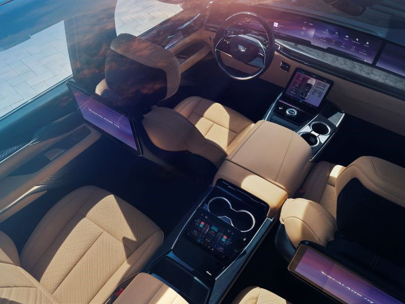 Cadillac Escalade IQ