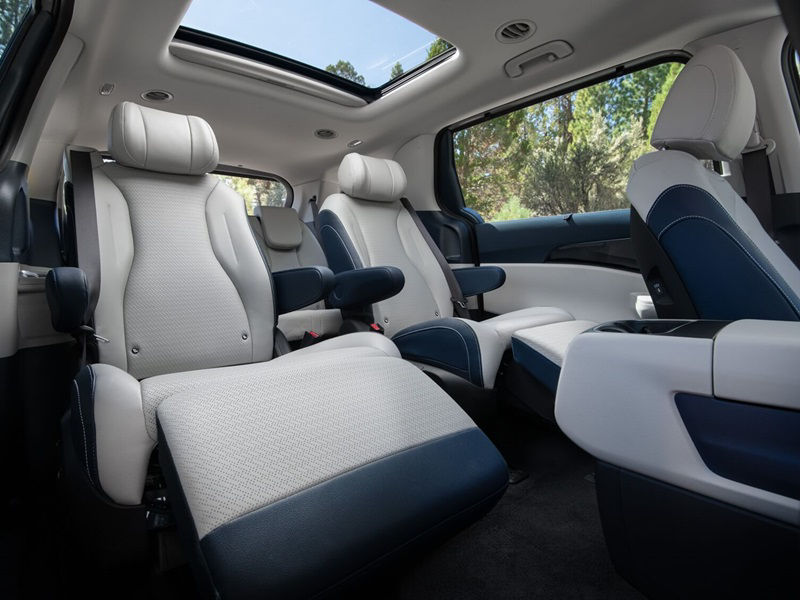 Kia Carnival MPV Hybrid