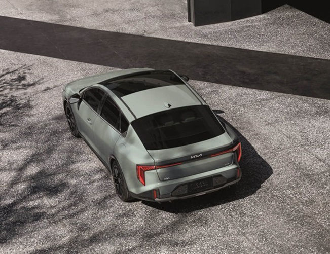 Kia K4