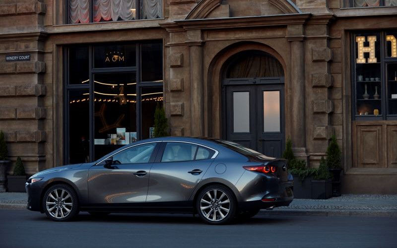 MAZDA3 Sedan