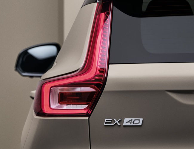 Volvo EX40