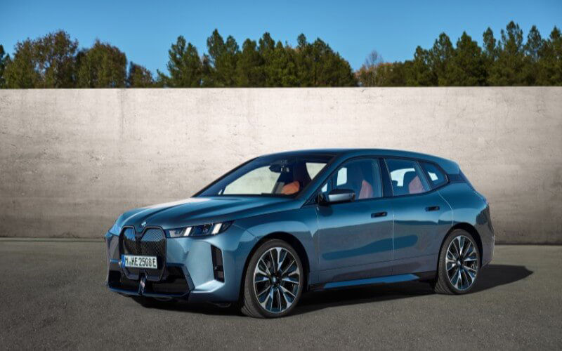 BMW iX