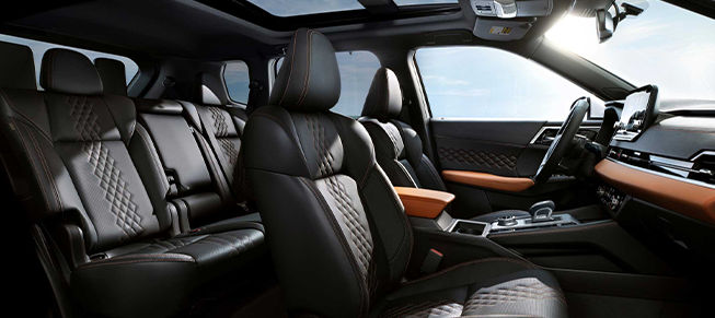 Mitsubishi Outlander PHEV Interior