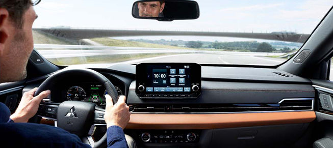 Mitsubishi Outlander PHEV Innovative Technology