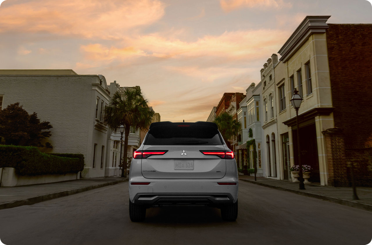 2026 Mitsubishi Outlander Rear