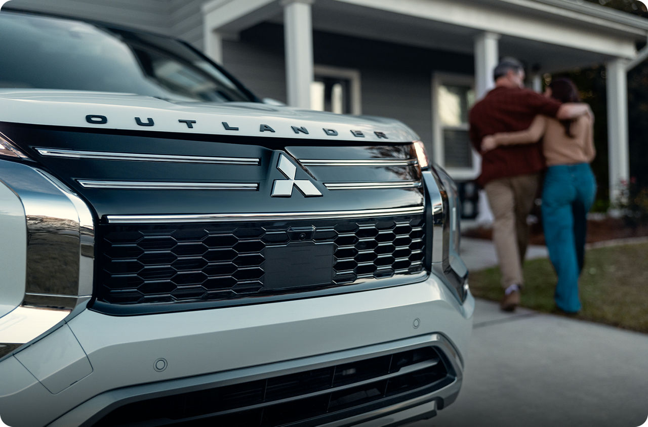 2026 Mitsubishi Outlander Front