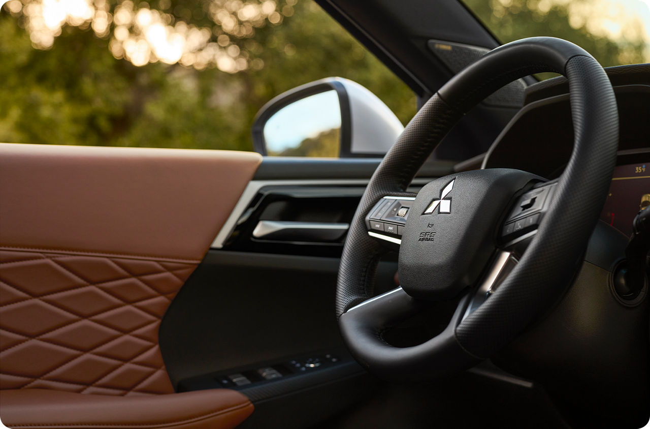 2026 Mitsubishi Outlander PHEV Interior