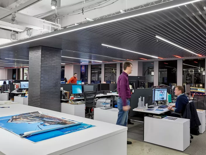 USG Ceilings Plus® Design Solutions-Barz® | B103004 - 71% Open, Finish: Custom Finish | Architect: Gensler, Photo: Courtesy of Gensler