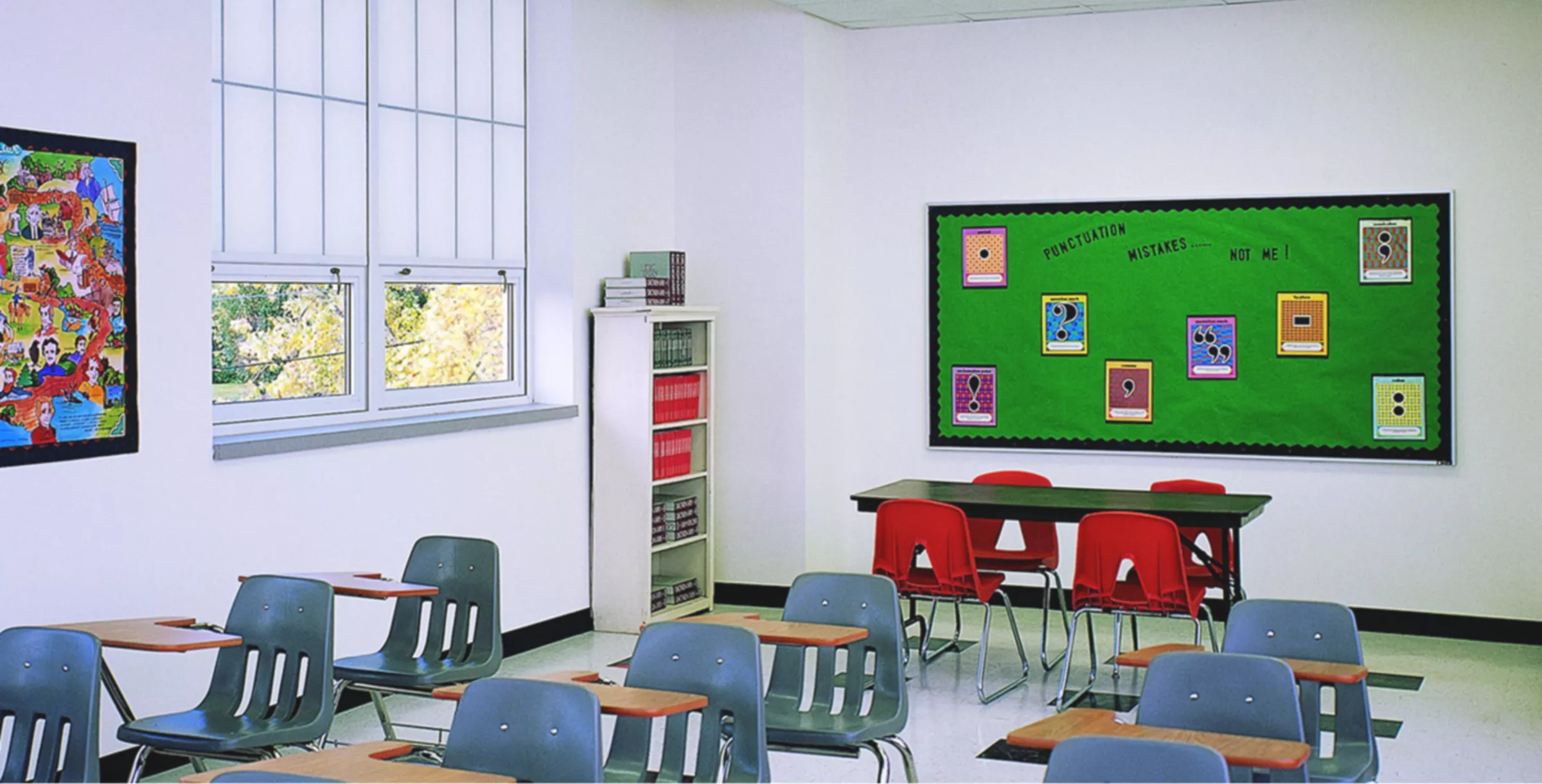 USG Radar™ Education Acoustical Panels with ClimaPlus™ Performance