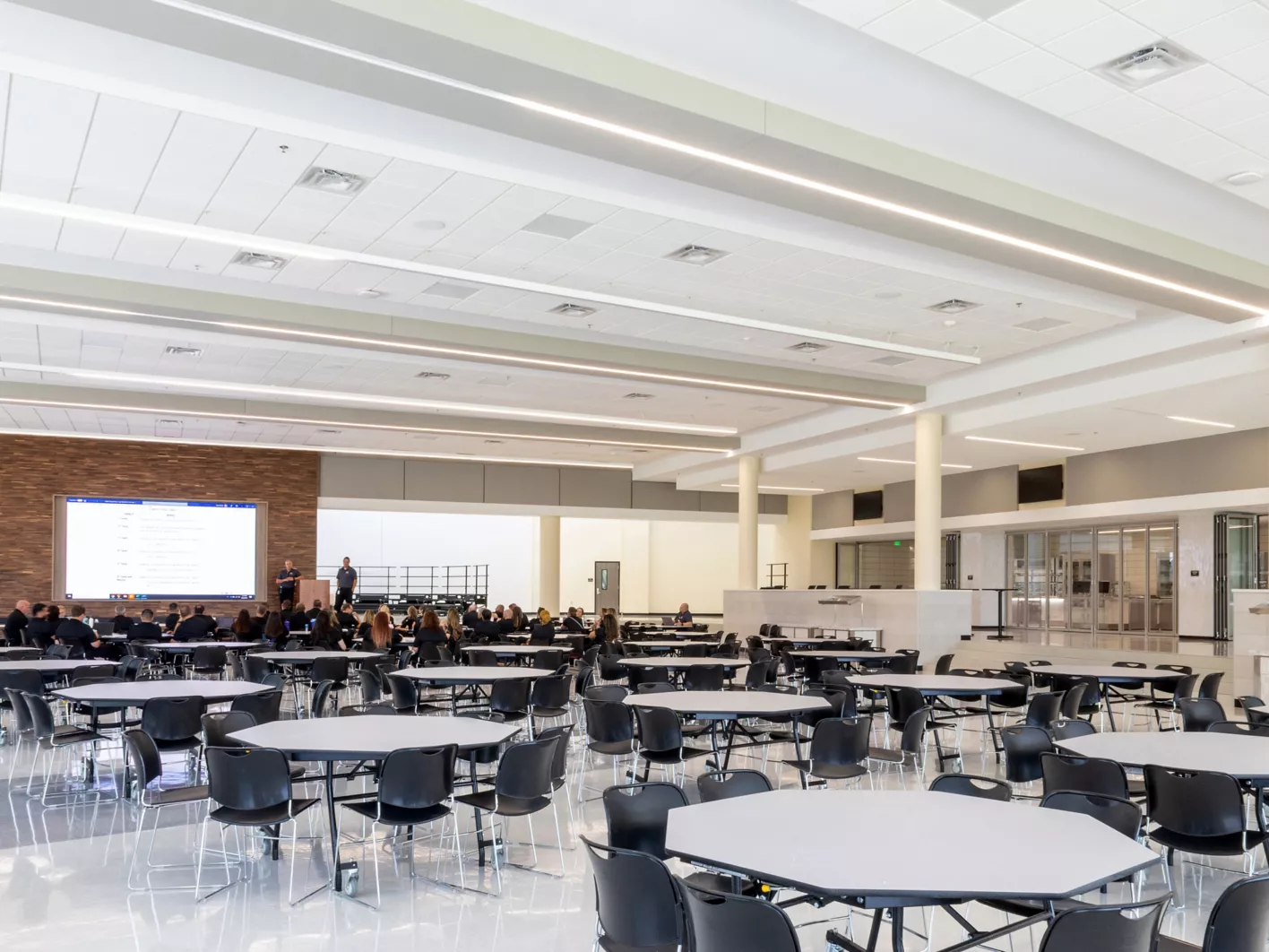 USG Halcyon™ Acoustical Panels, USG Donn® Brand DX®/DXL™ Acoustical Suspension System, Architect: VLK Architects, Photo: © Chad M. Davis, AIA