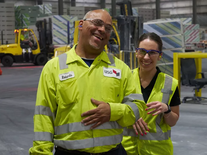 usg-manufacturing-plant-workers-7.jpg