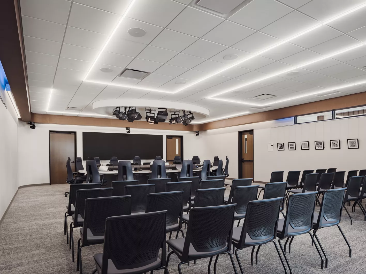 USG Mars™ High-NRC Acoustical Panels, USG Donn® Brand DX®/DXT™ Acoustical Suspension System, Architect: Adaptive Architects and