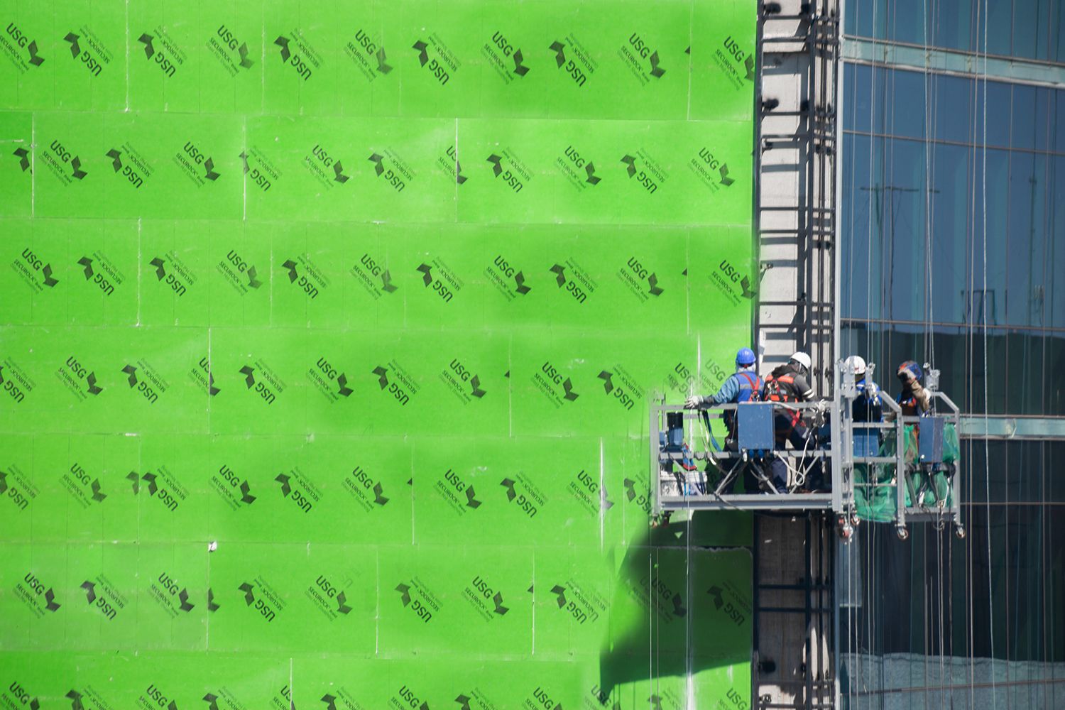 USG - USG SECUROCK® GLASS-MAT SHEATHING - USG SECUROCK® GLASS-MAT SHEATHING