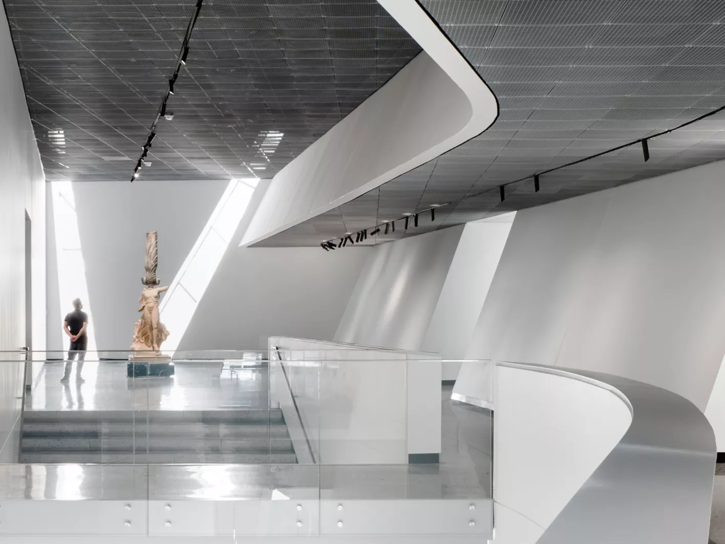 USG WireWorks™ Open Cell Ceilings Panels, Architect: Morphosis, Photo: © Mauricio Rojas