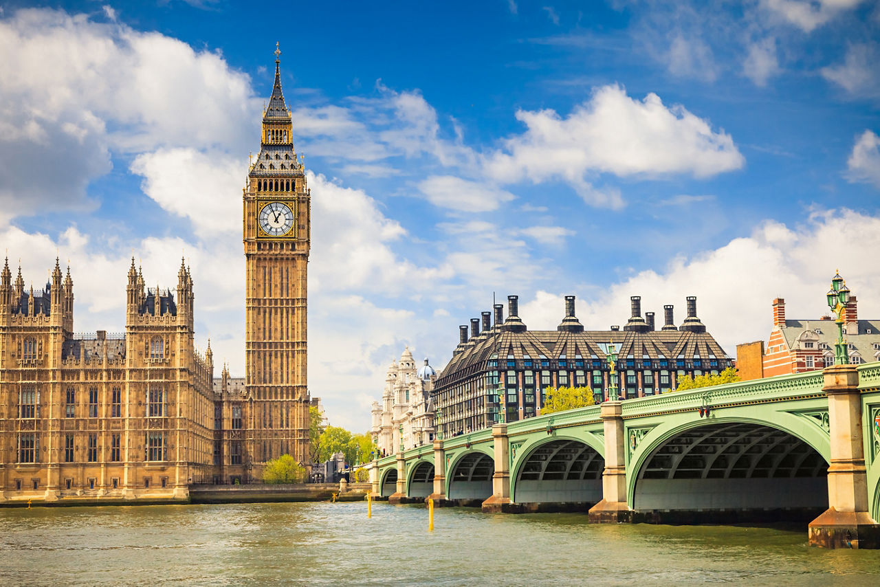 Big Ben Parliament Thames Bridge London