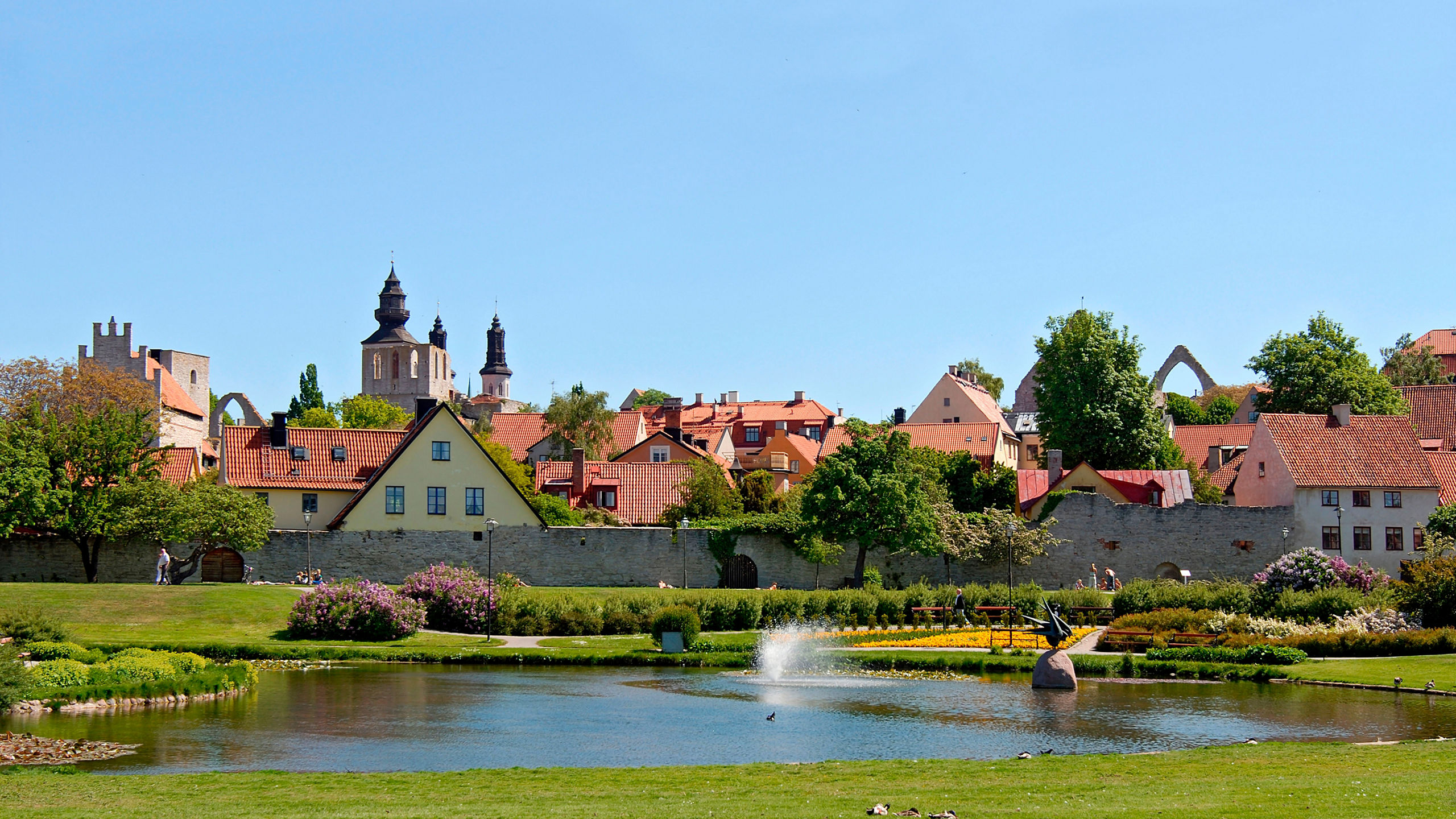 Scandinavia & Baltic Capitals