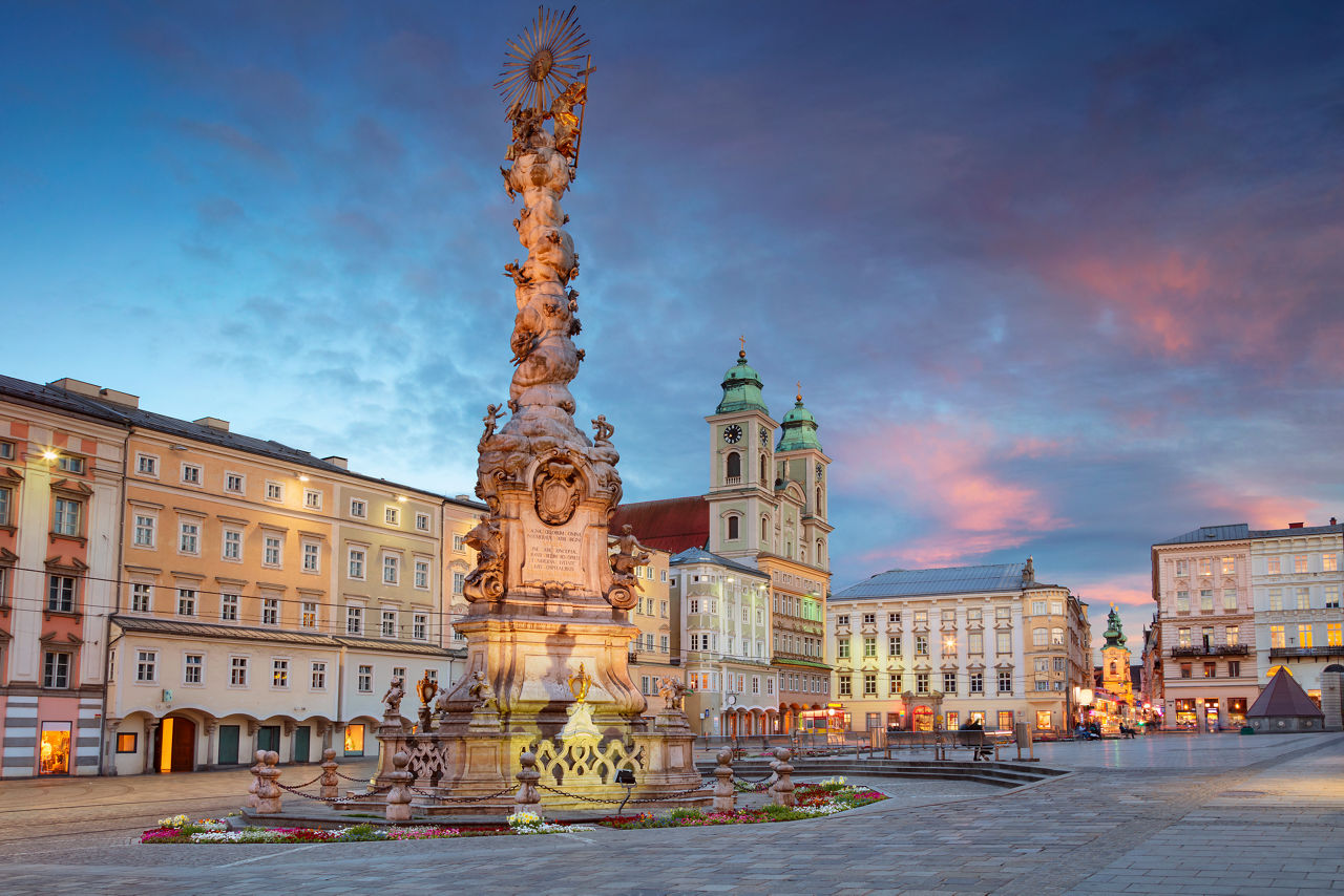Schonbrunn Palace Fountain Reflection Vienna