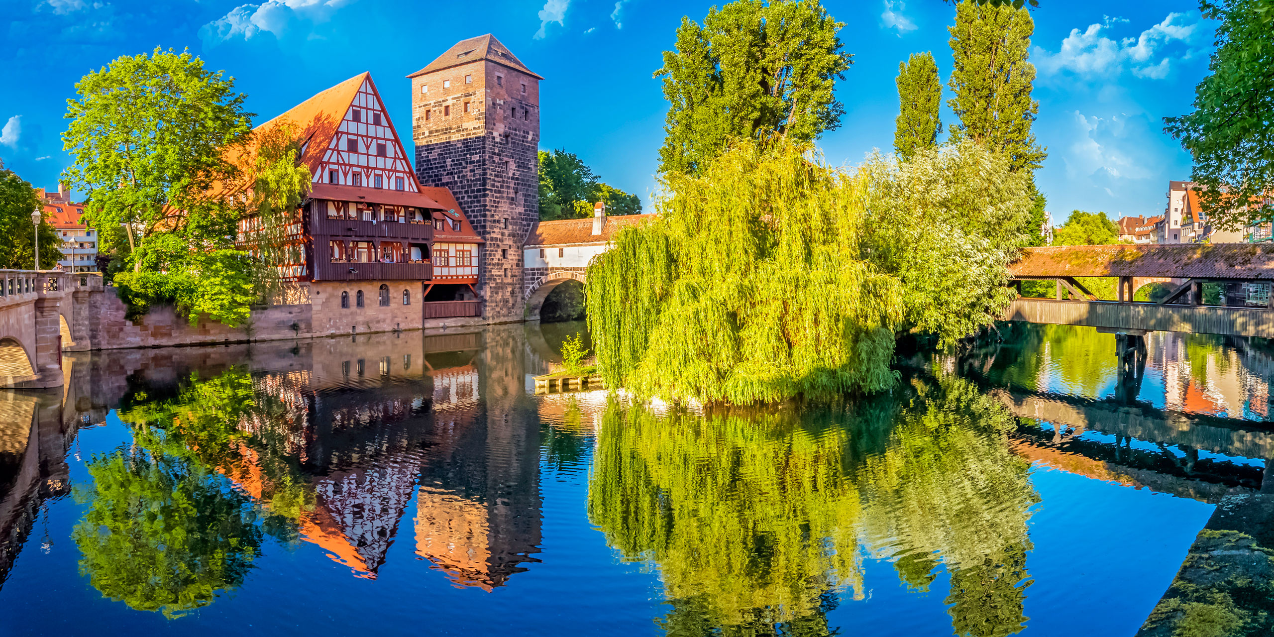 Old Town Trees Reflection Nuremberg