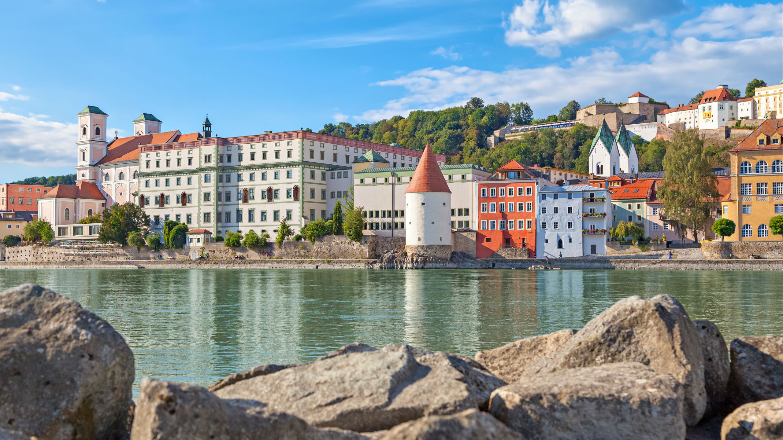 Rocks Inn River Waterfront Passau