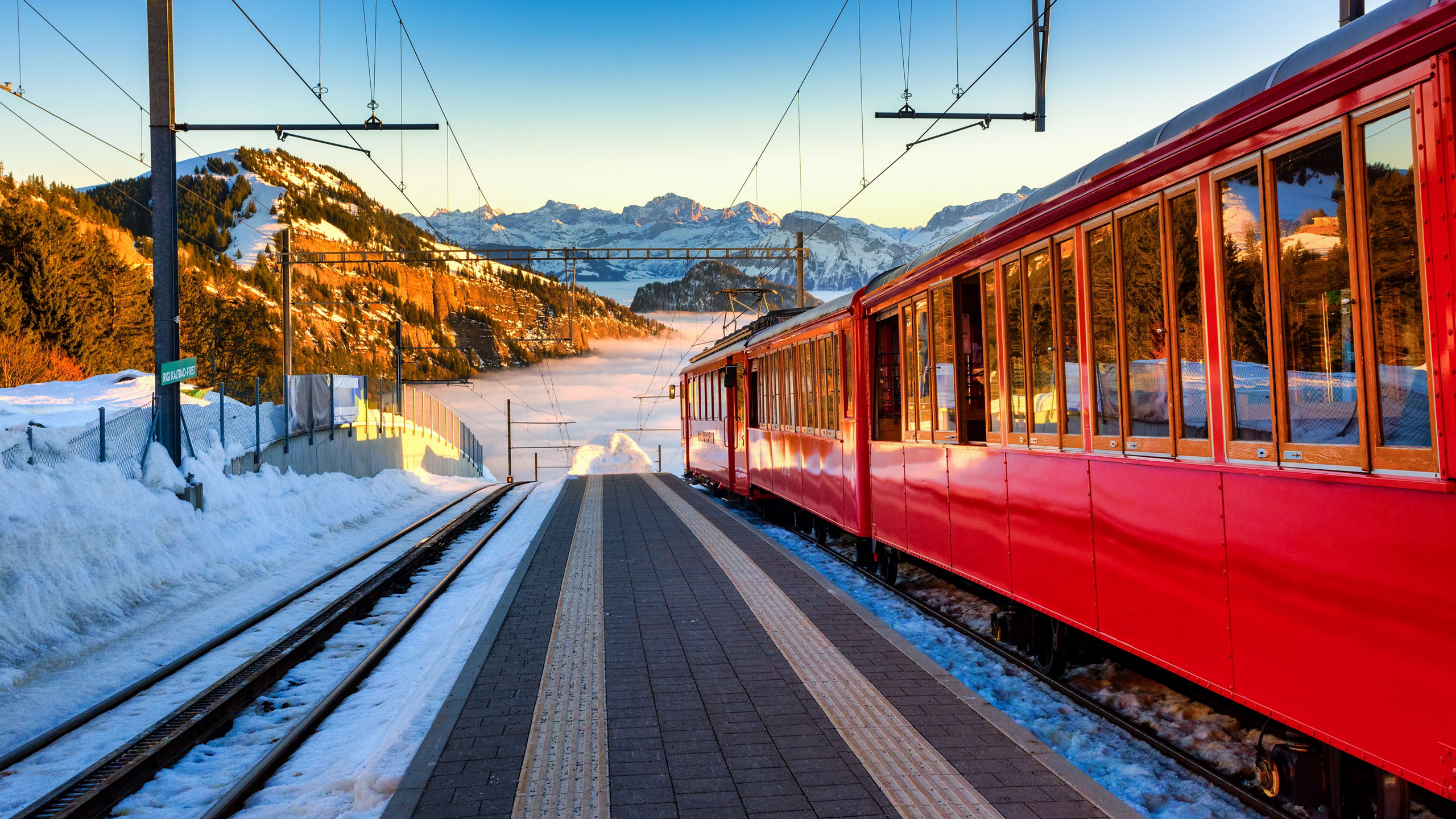 Train Rigi Kaltbad Station Lake Lucerne