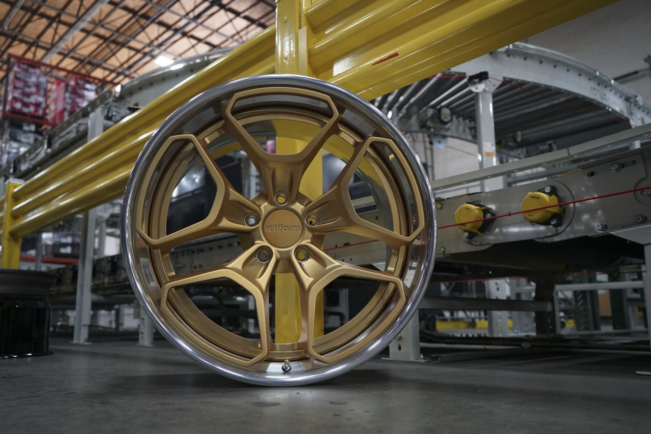 Rotiform HUR CustomSpec