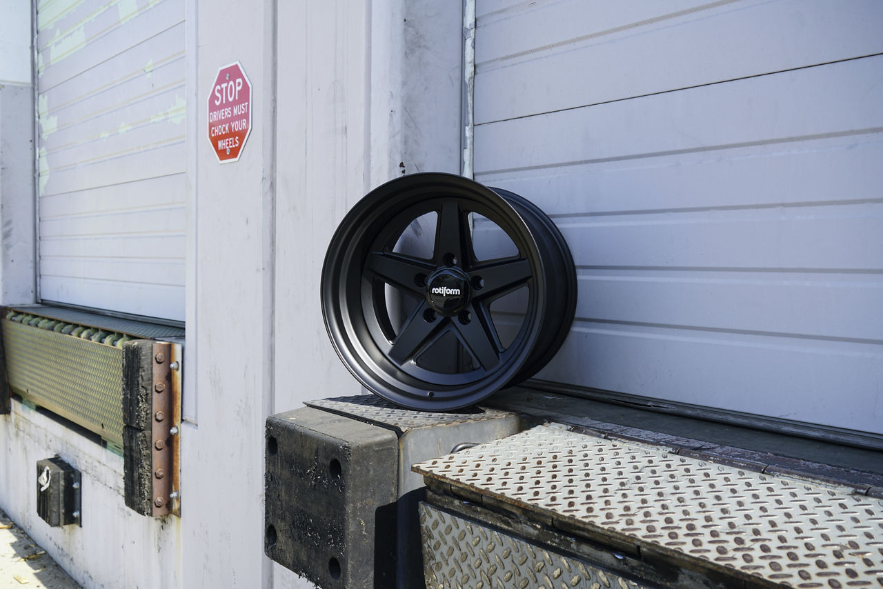 Rotiform 917 CustomSpec - Black | Rotiform