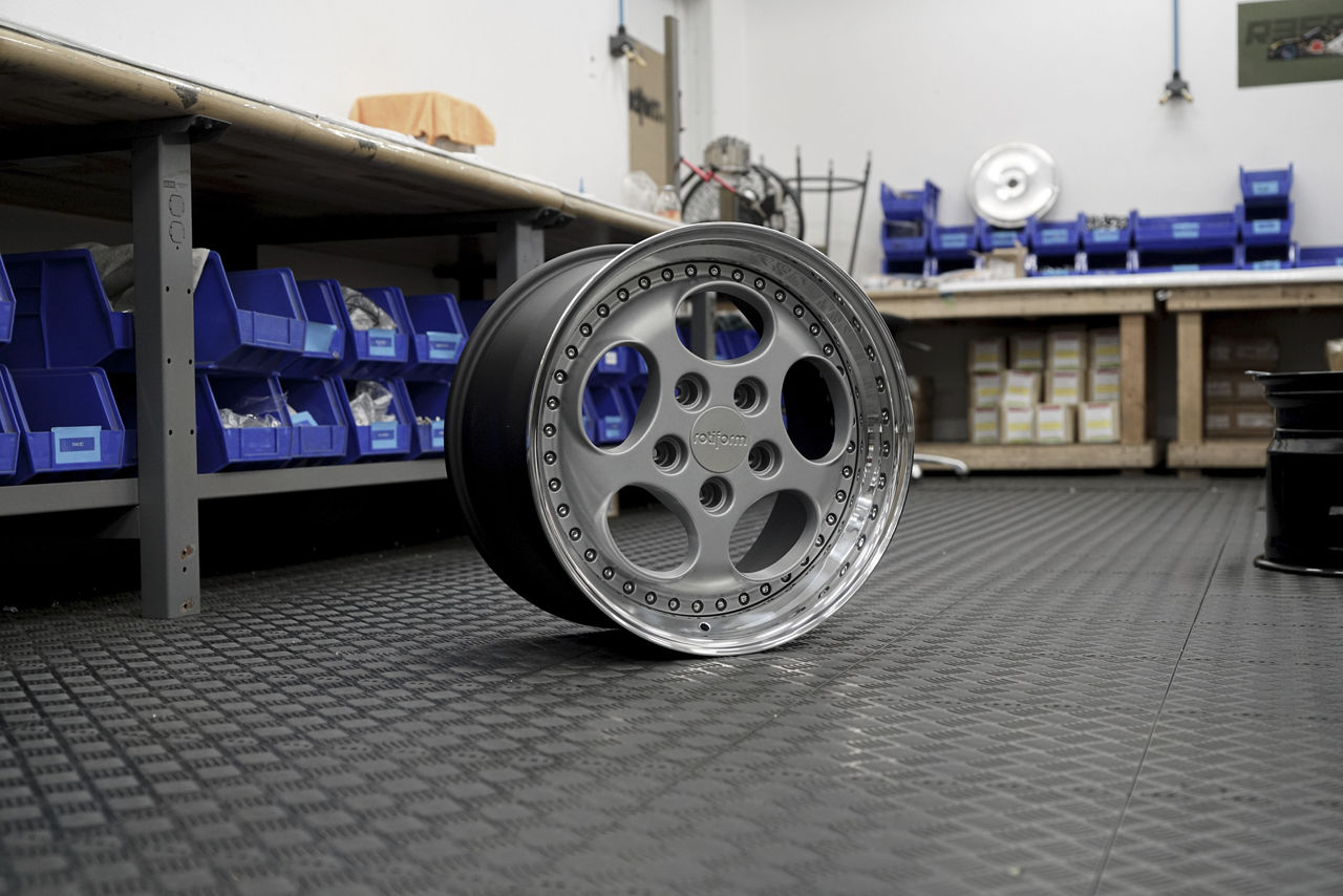 Rotiform STR CustomSpec