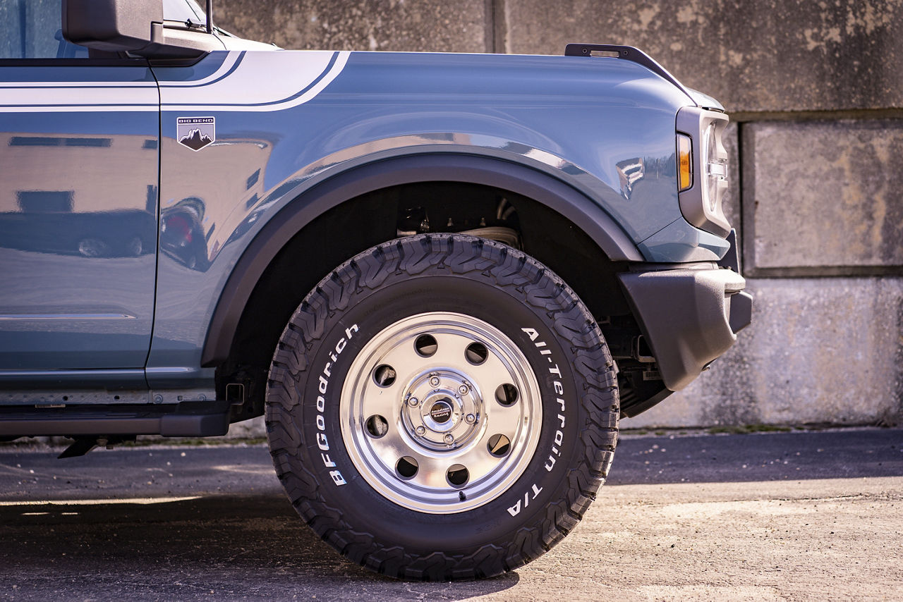 American Racing 17x9 Baja Polished Wheel
