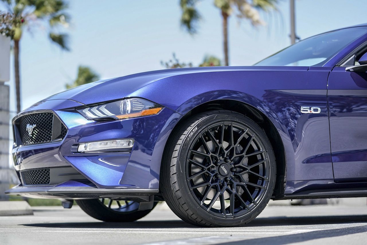 2018 Ford Mustang GT - American Racing BARRAGE - Black | Wheel Pros